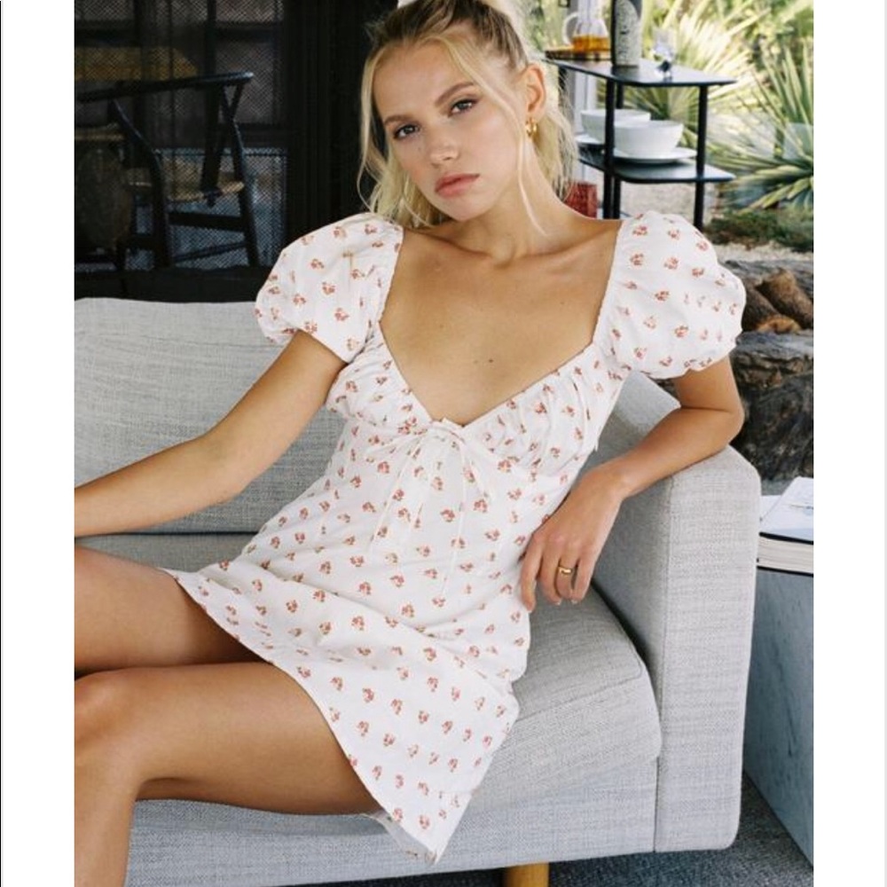 With Jean Audrey dress daisy prints